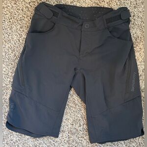 Backcountry Women's Black Athletic Shorts - Lightweight Performance